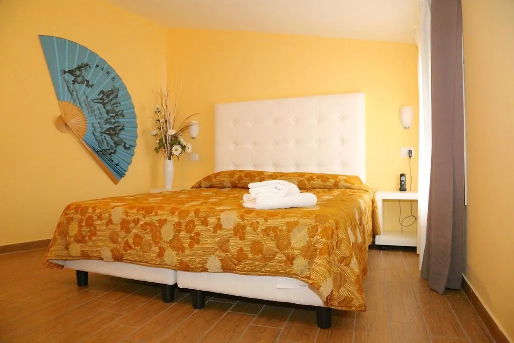 Via Mameli 5 Hotel Sanremo 2*,  Italy